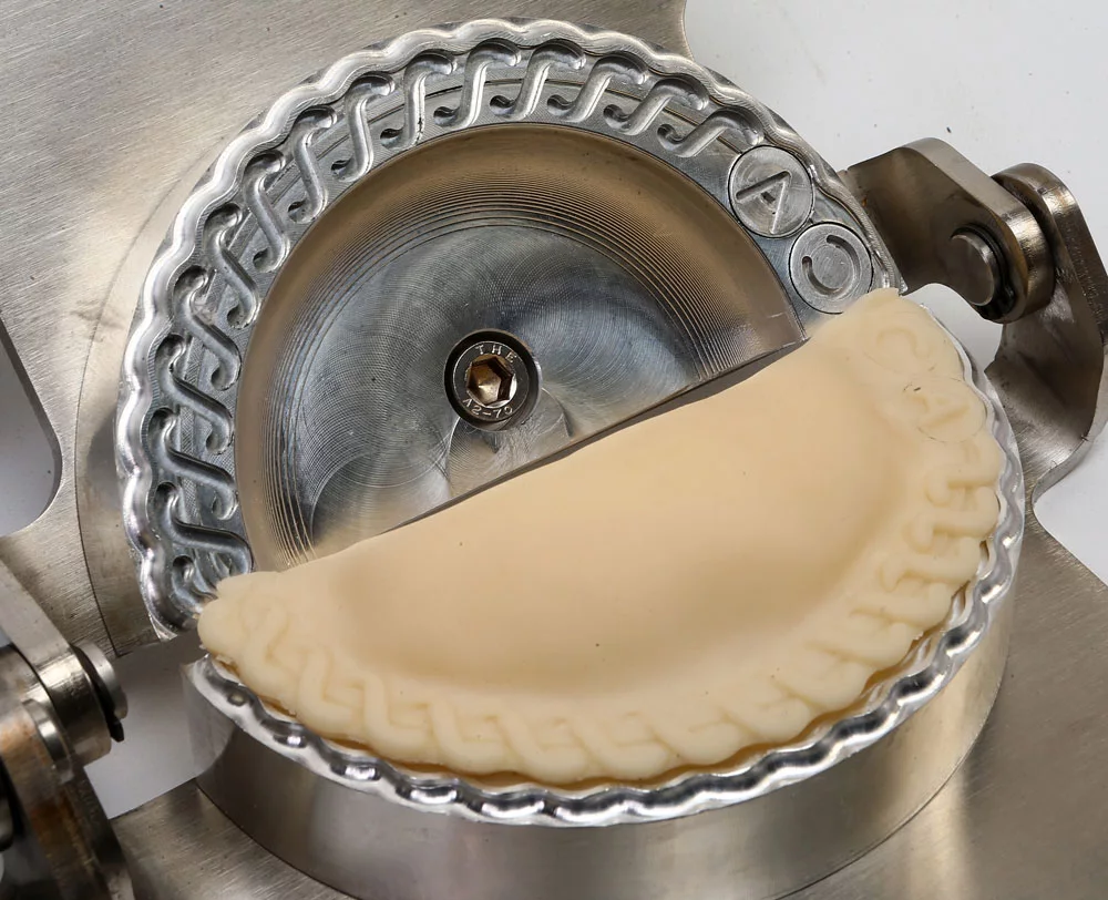 DOSARMEC empanada moulds